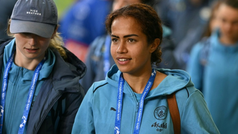 La futbolista australiana Fowler denuncia un regalo racista de una excompa&ntilde;era de equipo en Francia