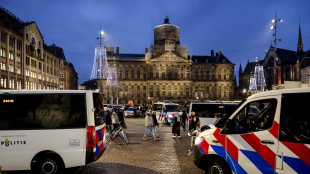 Attacco con coltello ad Amsterdam, cinque feriti