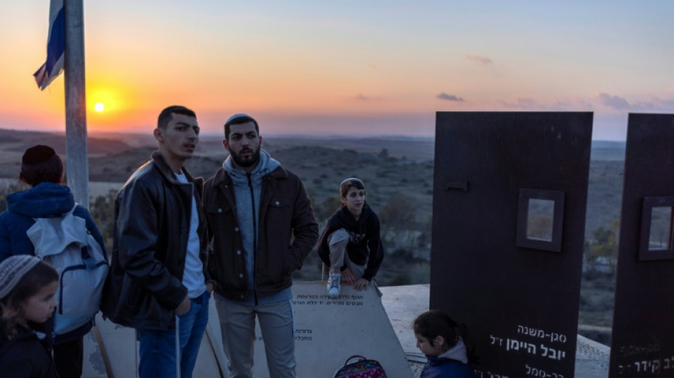 Israelenses entram em Gaza para pedir reocupa&ccedil;&atilde;o do territ&oacute;rio palestino