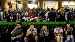 Strong quake causes damage, panic in central Philippine island