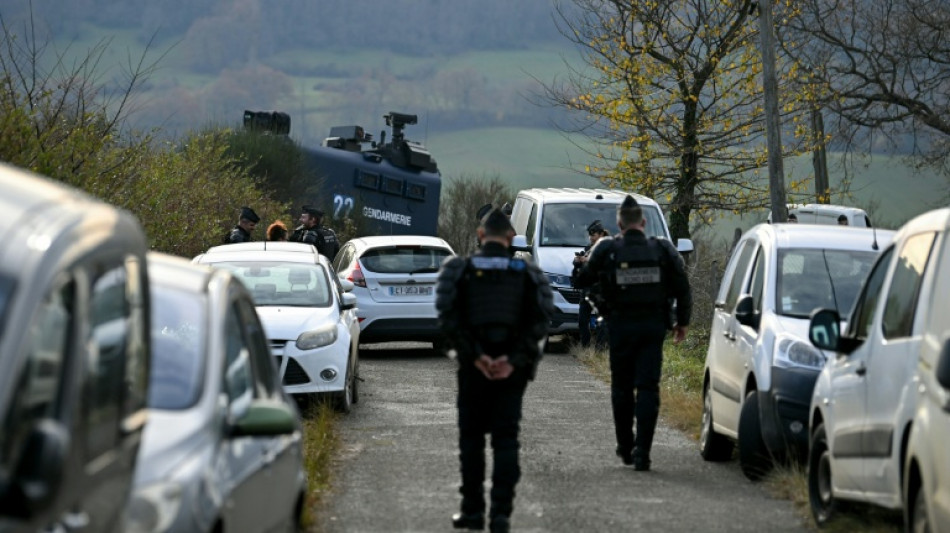 Dermatose: blocage d'axes routiers, le gouvernement maintient sa stratégie d'abattage