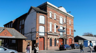 Meningitiswelle in England: Premier ruft Club-Besucher zu Antibiotika-Behandlung auf