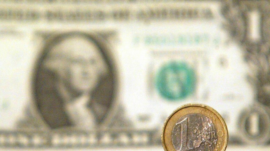 Dollaro in picchiata su altre valute con i dazi di Trump