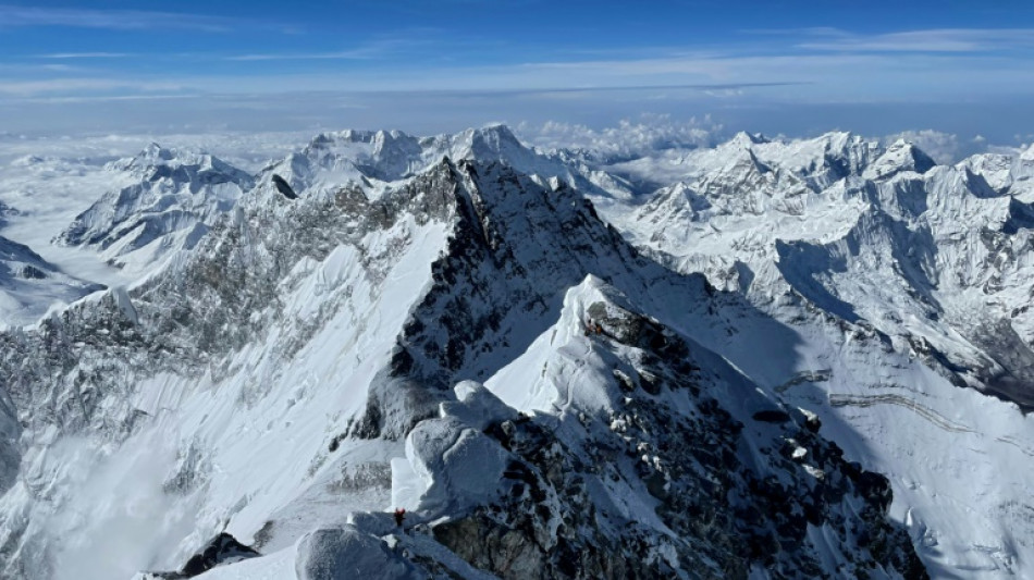 Un alpinista australiano eleva a diez el n&uacute;mero de muertos este a&ntilde;o en el Everest