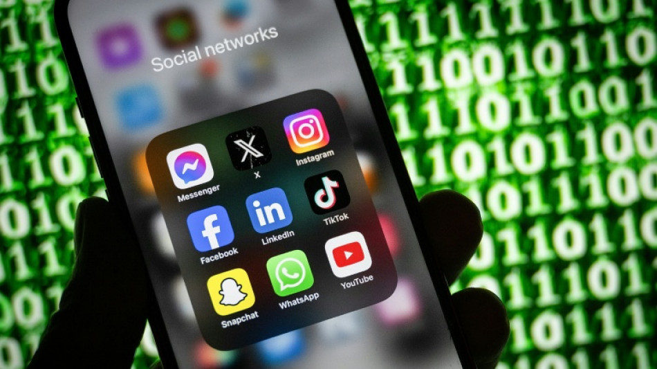 R&eacute;seaux sociaux et plateformes vid&eacute;o prennent le pouvoir sur l'info