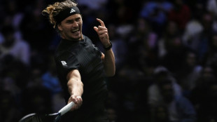 Zverev knackt harte Nuss in Paris