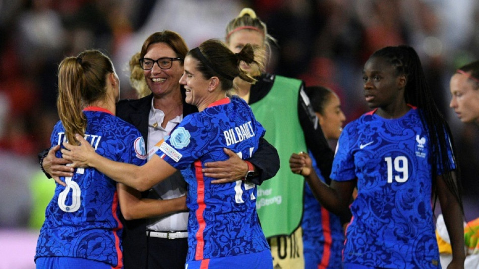 Euro: les Bleues filent en quarts en s'inqui&eacute;tant pour Katoto