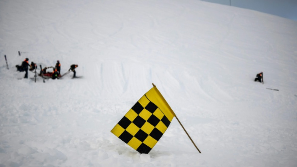 Un fin de semana tr&aacute;gico para los esquiadores en los Alpes franceses deja seis muertos
