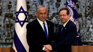 Isra&euml;l: investiture des d&eacute;put&eacute;s, &eacute;pineuses tractations en vue de former un gouvernement