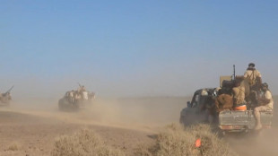 Media Houthi, 'esplosioni udite a Sanaa, colpito impianto petrolifero'