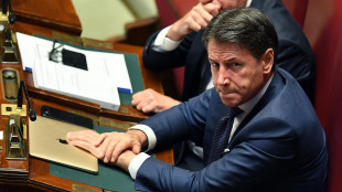 Conte, democrazia avvizzisce senza dibattito, no a repressioni