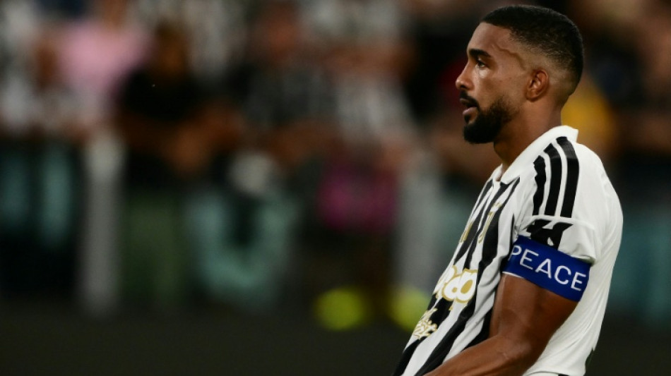 Juventus vence Atalanta e se aproxima dos l&iacute;deres no Italiano