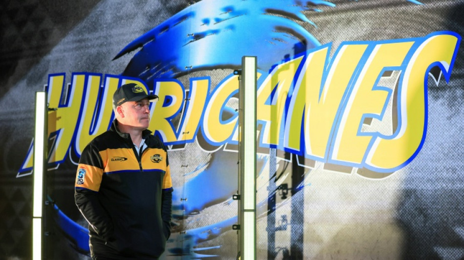 Hurricanes say Chiefs favourites for Super Rugby final