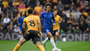 Chelsea goleia Wolverhampton (6-2) com hat-trick de Madueke