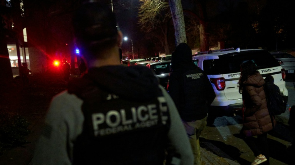 Deux personnes tu&eacute;es par des tirs &agrave; l'universit&eacute; am&eacute;ricaine Brown, l'auteur en fuite