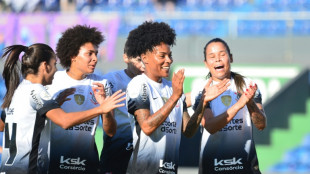 Corinthians vence Santa F&eacute; (2-0) e &eacute; pentacampe&atilde;o da Libertadores feminina