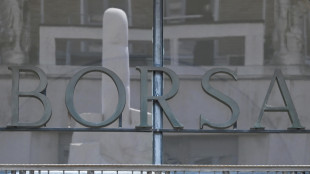 Borsa: Milano pesa (-2,5%), crollano Tenaris, Saipem e Unicredit