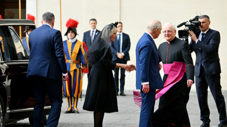 Le pape et le roi Charles III prient ensemble, une première historique