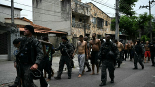 Scènes de guerre à Rio: 64 morts dans son opération policière la plus meurtrière