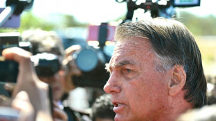 Aumenta presión en Brasil contra Bolsonaro, obligado a llevar tobillera electrónica