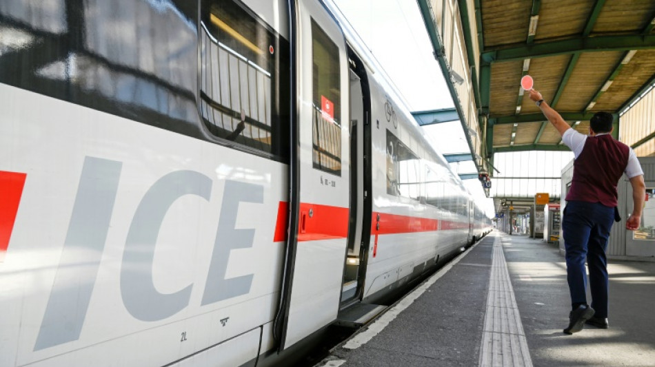Gewerkschaftsmitglieder stimmen f&uuml;r Tarifeinigung mit der Bahn