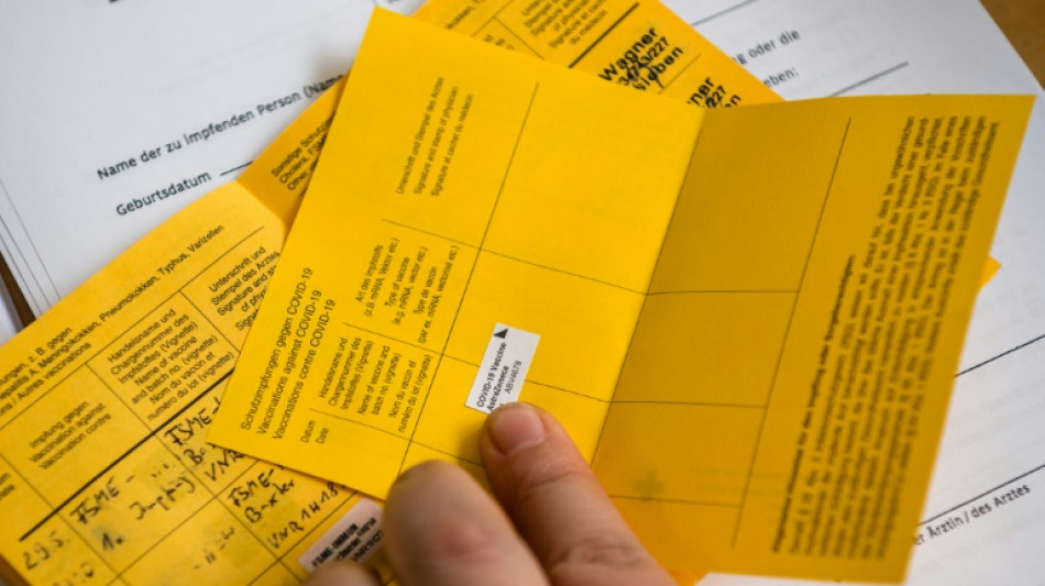 Massenhaft falsche Corona-Impfbescheinigungen: Haft f&uuml;r Arzt aus Recklinghausen