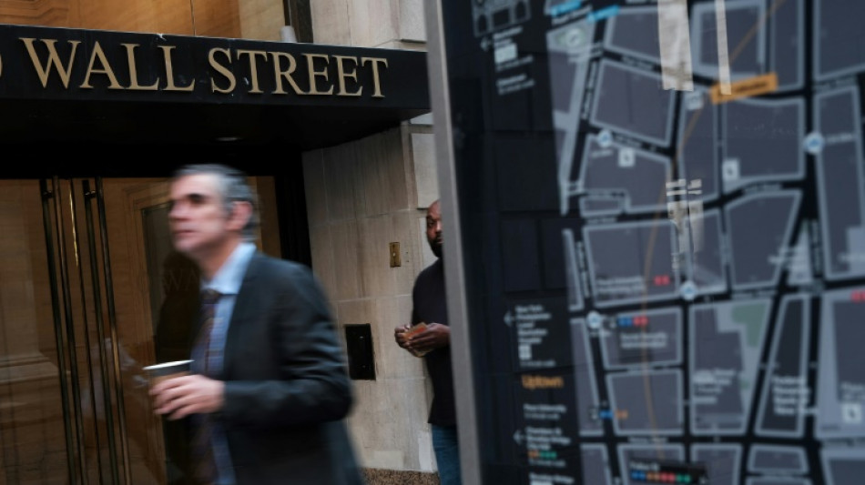 Wall Street ouvre en hausse, plut&ocirc;t satisfaite du rapport sur l'emploi
