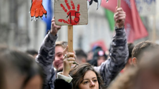 Tausende Sch&uuml;ler und Studenten schlie&szlig;en sich in Serbien Aufruf zum Generalstreik an