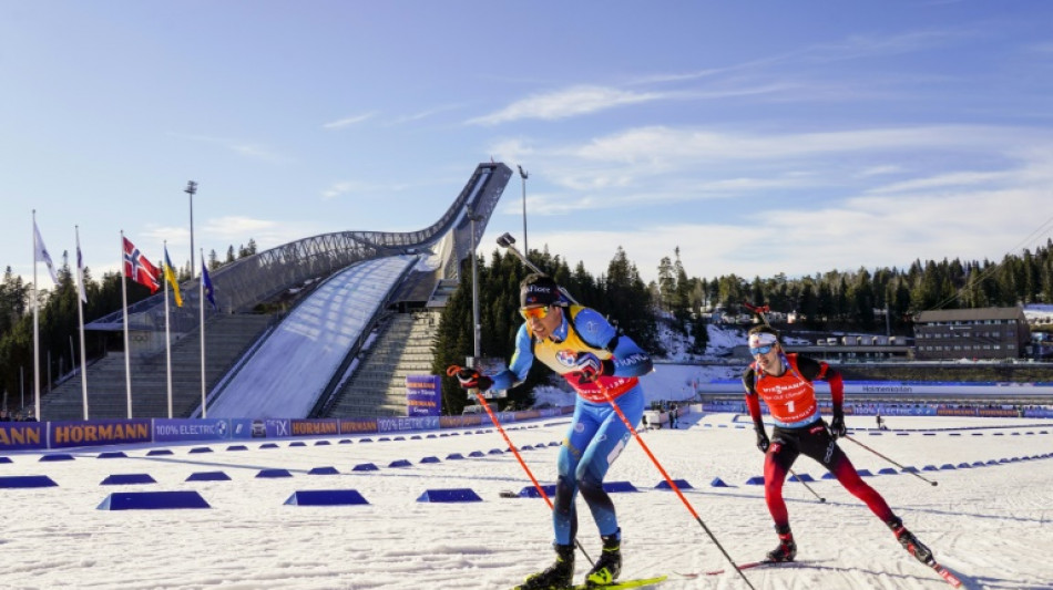 Biathlon: Fillon Maillet deuxième de la poursuite d'Oslo derrière Lesser