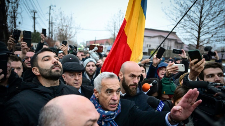 Protestos na Rom&ecirc;nia contra anula&ccedil;&atilde;o das elei&ccedil;&otilde;es presidenciais