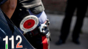 15enne trovato in strada agonizzante, è grave