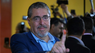 Favorit Ar&eacute;valo liegt bei Stichwahl um Pr&auml;sidentenamt in Guatemala vorn