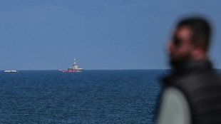 Barco de oeneg&eacute; espa&ntilde;ola empieza a descargar 200 toneladas de v&iacute;veres en Gaza
