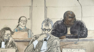 Crimes en RDC: r&eacute;clusion &agrave; perp&eacute;tuit&eacute; requise contre l'ex-rebelle congolais Lumbala