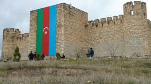 Asberbaidschaner kehren in zur&uuml;ckeroberte Gebiete in Berg-Karabach zur&uuml;ck