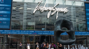 Borsa: l'Asia in calo, pesano le auto con la guerra commerciale
