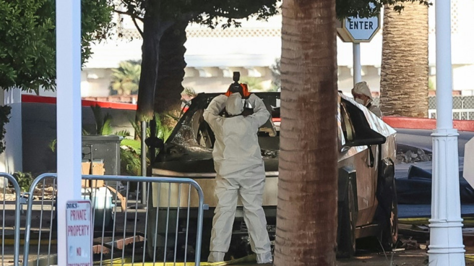 Soldado que explodiu Tesla em Las Vegas sofria de estresse p&oacute;s-traum&aacute;tico