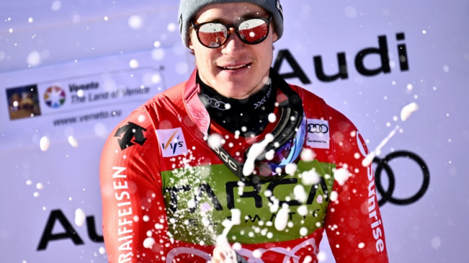 Ski alpin: Odermatt double la mise en super-G &agrave; Cortina