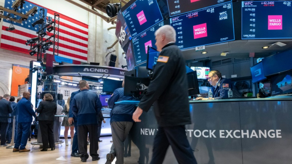 Wall Street termine en territoire positif apr&egrave;s de nouvelles donn&eacute;es favorables