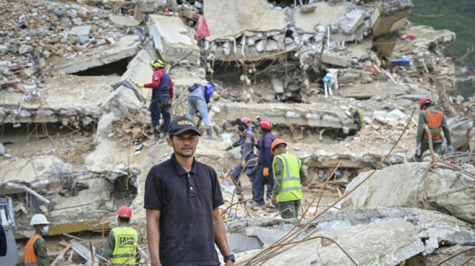 "Hasta lo &uacute;ltimo": el trauma de un voluntario por encontrar a sus familiares sepultados en Venezuela