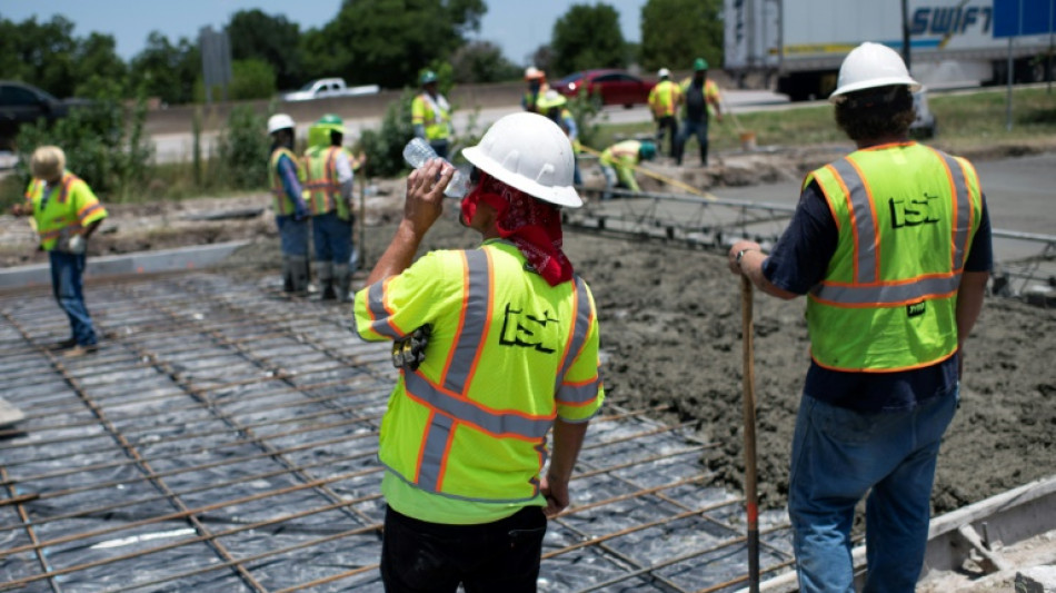 Texas elimina pausa para hidrataci&oacute;n de trabajadores, en plena ola de calor