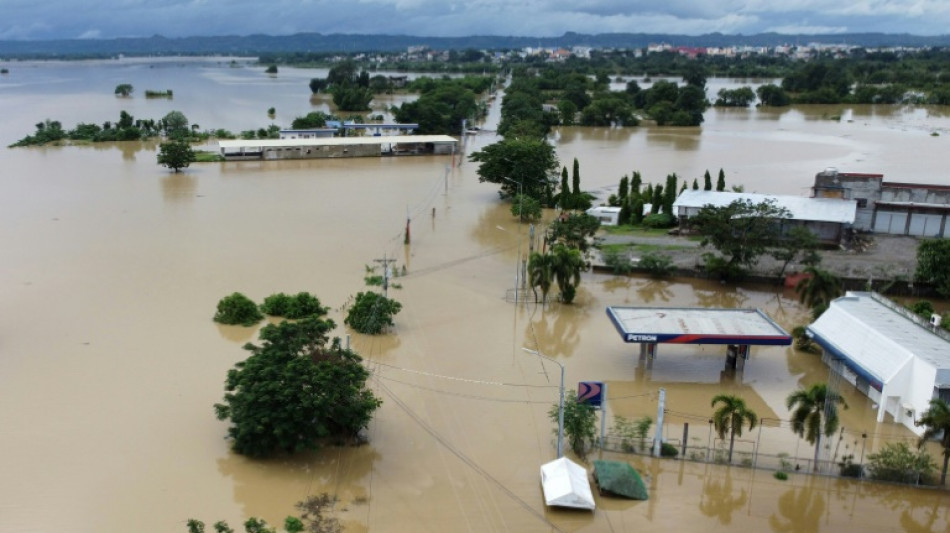 Aumenta a 98 saldo de víctimas de tormenta en Filipinas
