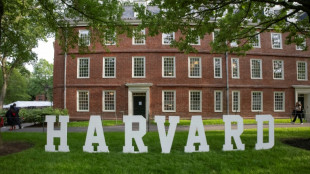 Governo de Trump impõe novas restrições ao acesso de Harvard a fundos