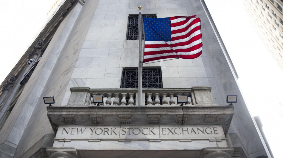 Wall Street apre in calo con i dazi, Dj -0,76%, Nasdaq -1,65%