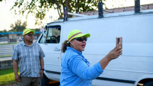 Cuidado con el "hielo" en las vías: en Texas, migrantes se ayudan para evadir redadas del ICE