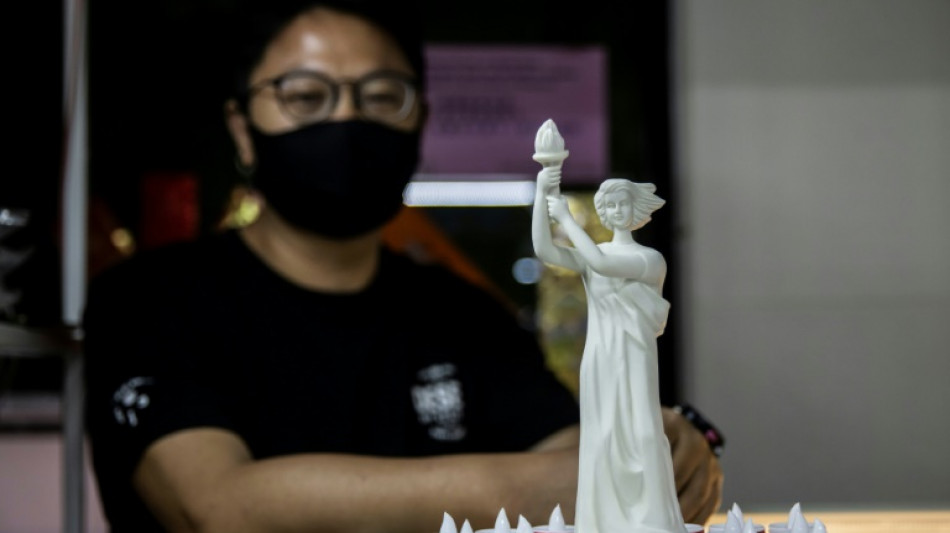 La police de Hong Kong ferme un parc embl&eacute;matique &agrave; la veille de l'anniversaire de Tiananmen