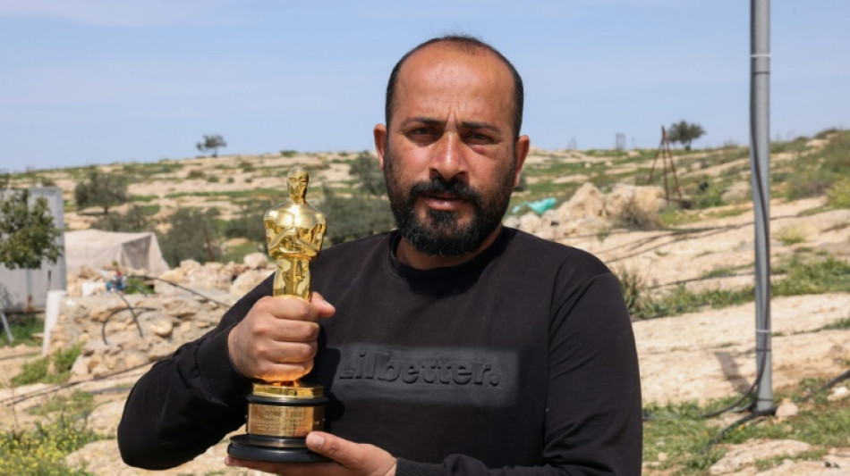 Cineasta palestino dice que los colonos israelíes lo atacaron por su premio Óscar