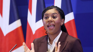 Bufera Tory, Badenoch d&agrave; ultimatum ai deputati di destra su defezioni verso Farage