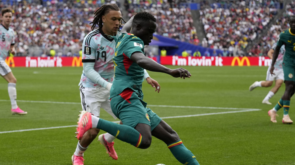 Calcio: Milan; primo allenamento per Diego Moreira, disponibile con il Torino