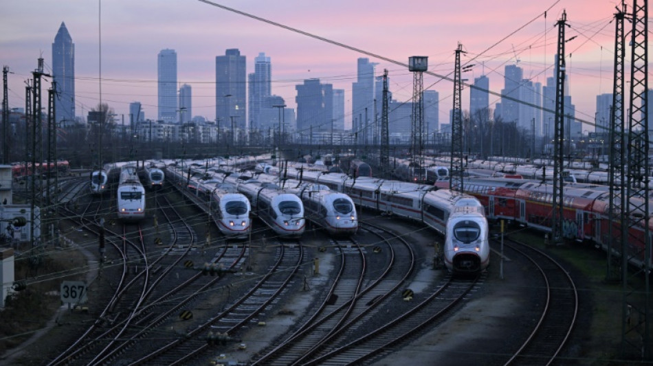 Gr&egrave;ve ferroviaire et agriculteurs en col&egrave;re paralysent l'Allemagne